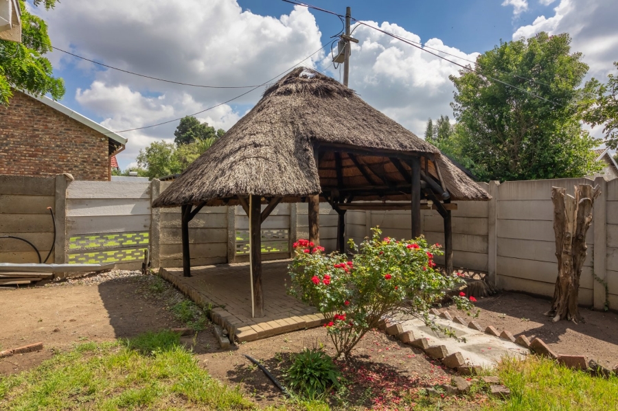 3 Bedroom Property for Sale in Uitsig Free State